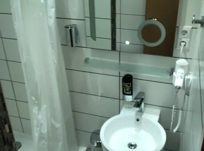 Alte Thorschenke ホテル 3*